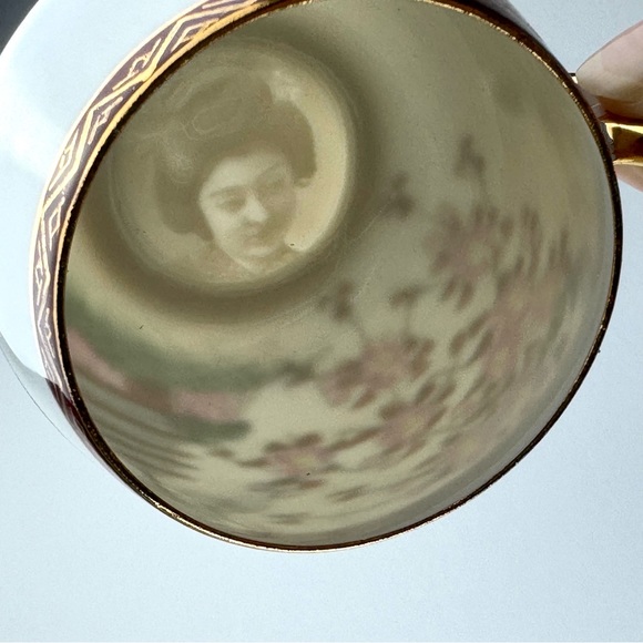 KOSHIDA Geisha Lithophane Demitasse Hand-painted Japanese Temple Teacup/Saucer - Picture 7 of 8